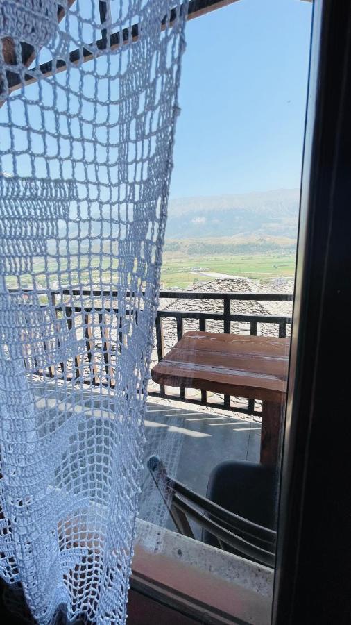 Denis Guesthouse 1930 Gjirokastër Exteriér fotografie